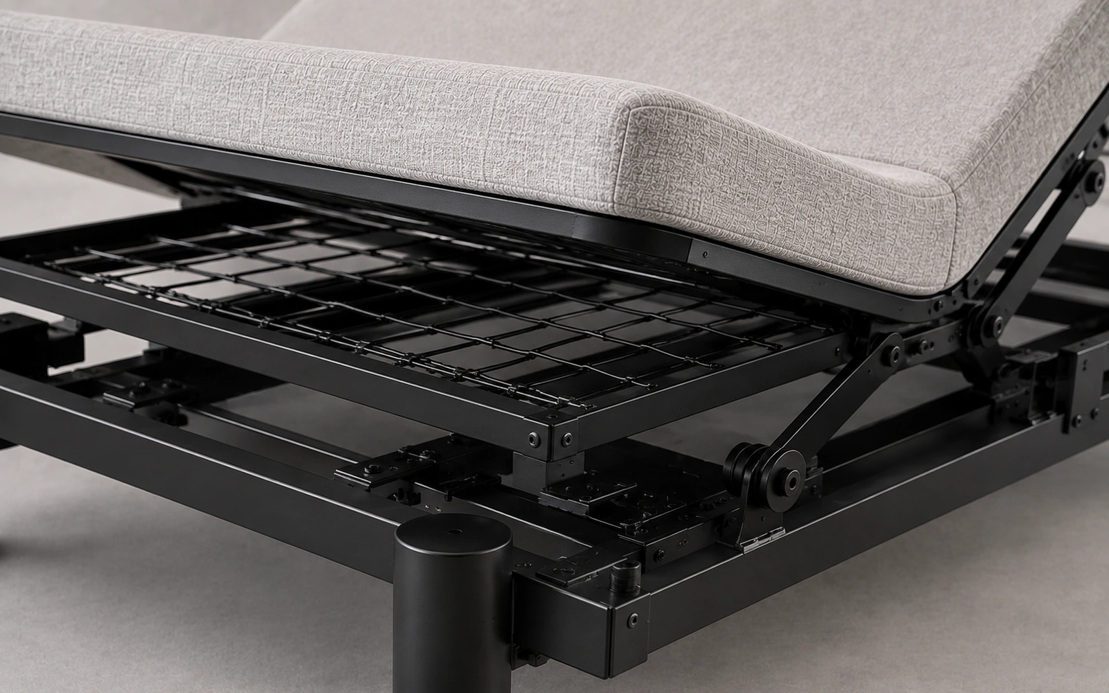 S1 internal iron mesh support detail